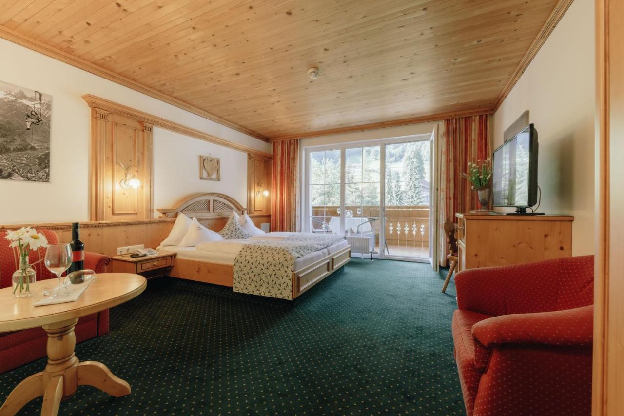 Hotel Hirschen Silbertal Zewnętrze zdjęcie